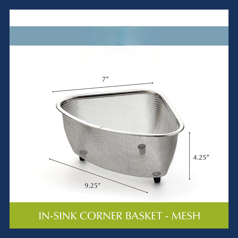Panier de coin en filet dans l'évier