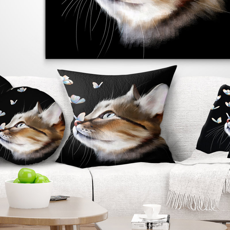 Chat avec papillons sur fond noir - coussin imprimé animal, 18 po x 18 po, Coussin décoratif