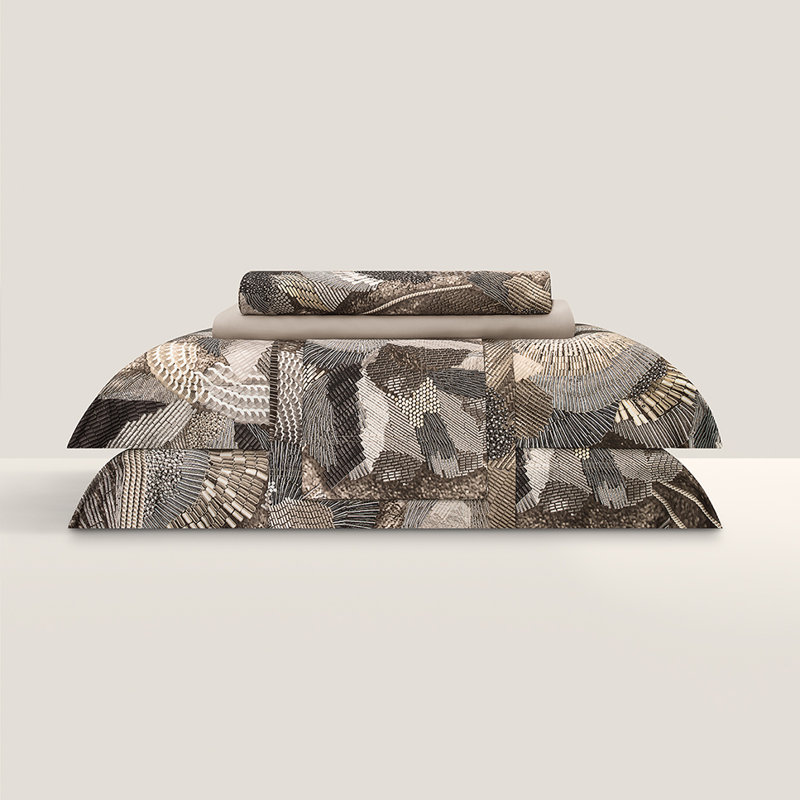 Bedding, Queen