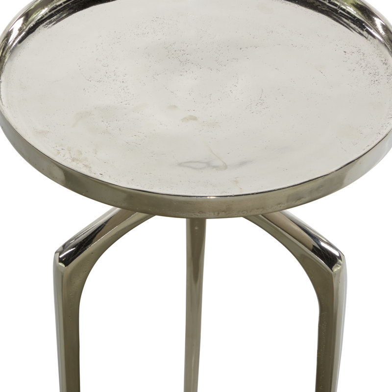 Table d'appoint avec plateau en aluminium noir Jody, Argent, H 22,05 po x l 13,2 po x P 13,2 po