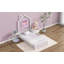 Lit plateforme simple en métal avec garde-corps et cheminée, un lit charmant et fonctionnel pour l'espace de sommeil des enfants-232005977