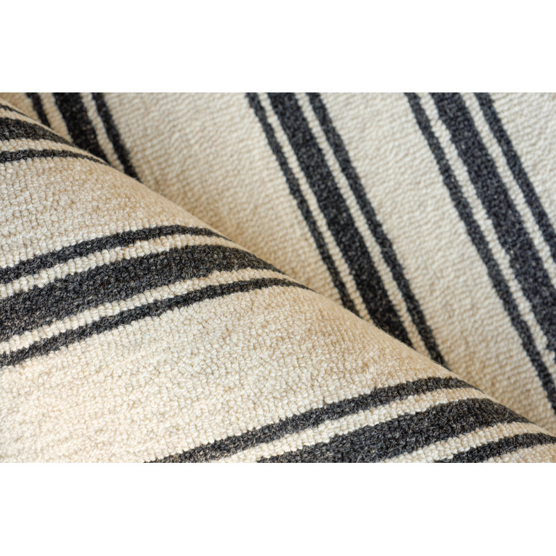 Studio hand-tufted New Zealand Wool Ivory/Black Area Rug, 14'X18'