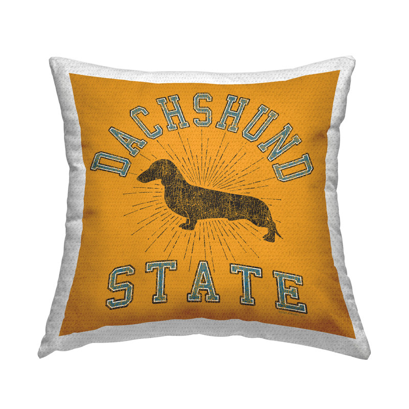 Coussin d'extérieur imprimé Vintage State Dachshund par Spirit Animals / Life Is High