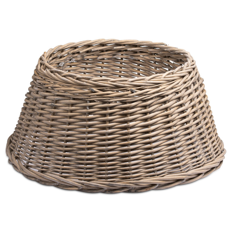 Claude Wood Tree Skirt