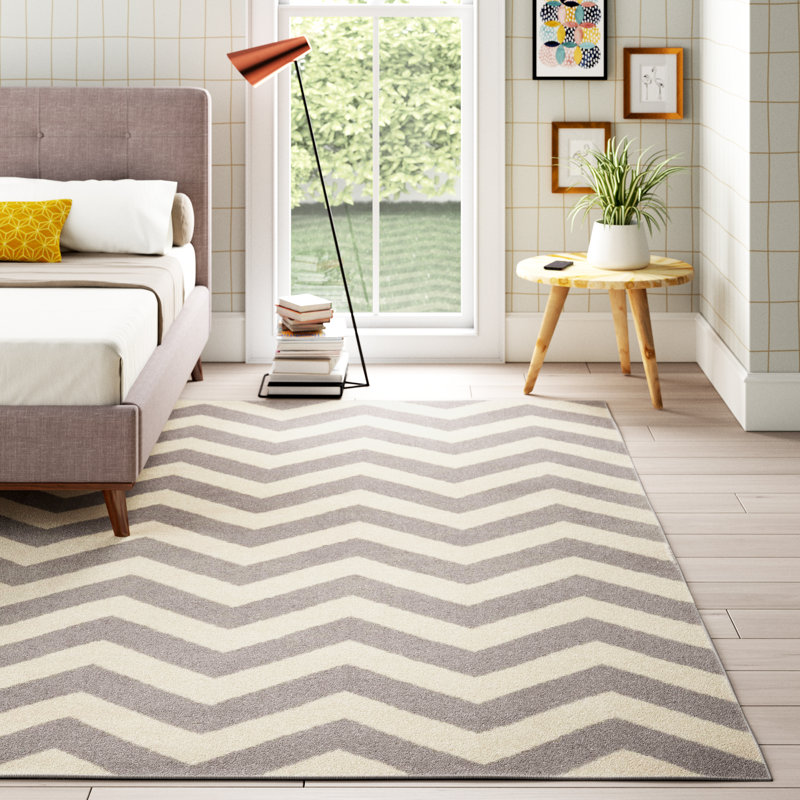Tapis à chevrons gris / ivoire Cheney, Rectangle 6 pi 6 po x 9 pi 6 po