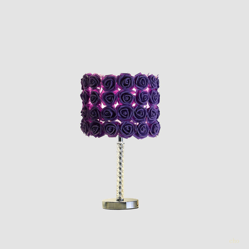 Lampe de table en métal 18,25 "Roses en fleurs