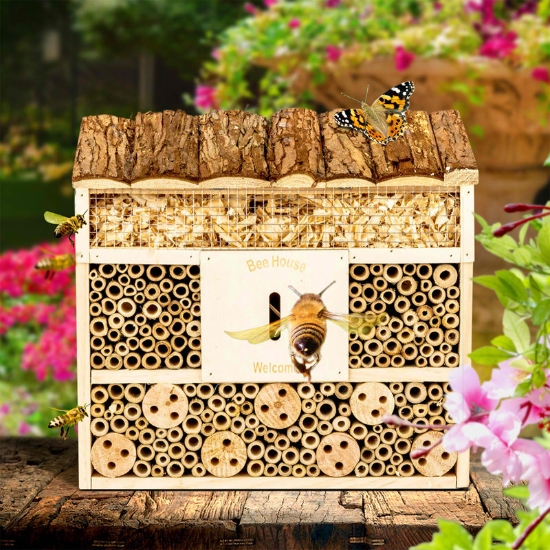 Hanging Bumblebee House