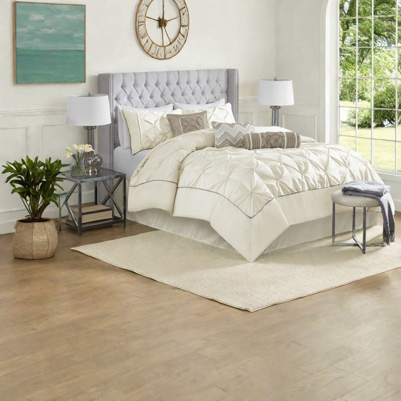Elegant Bedding Sets, Polyester Cal King Tufted Modern Home Comfort