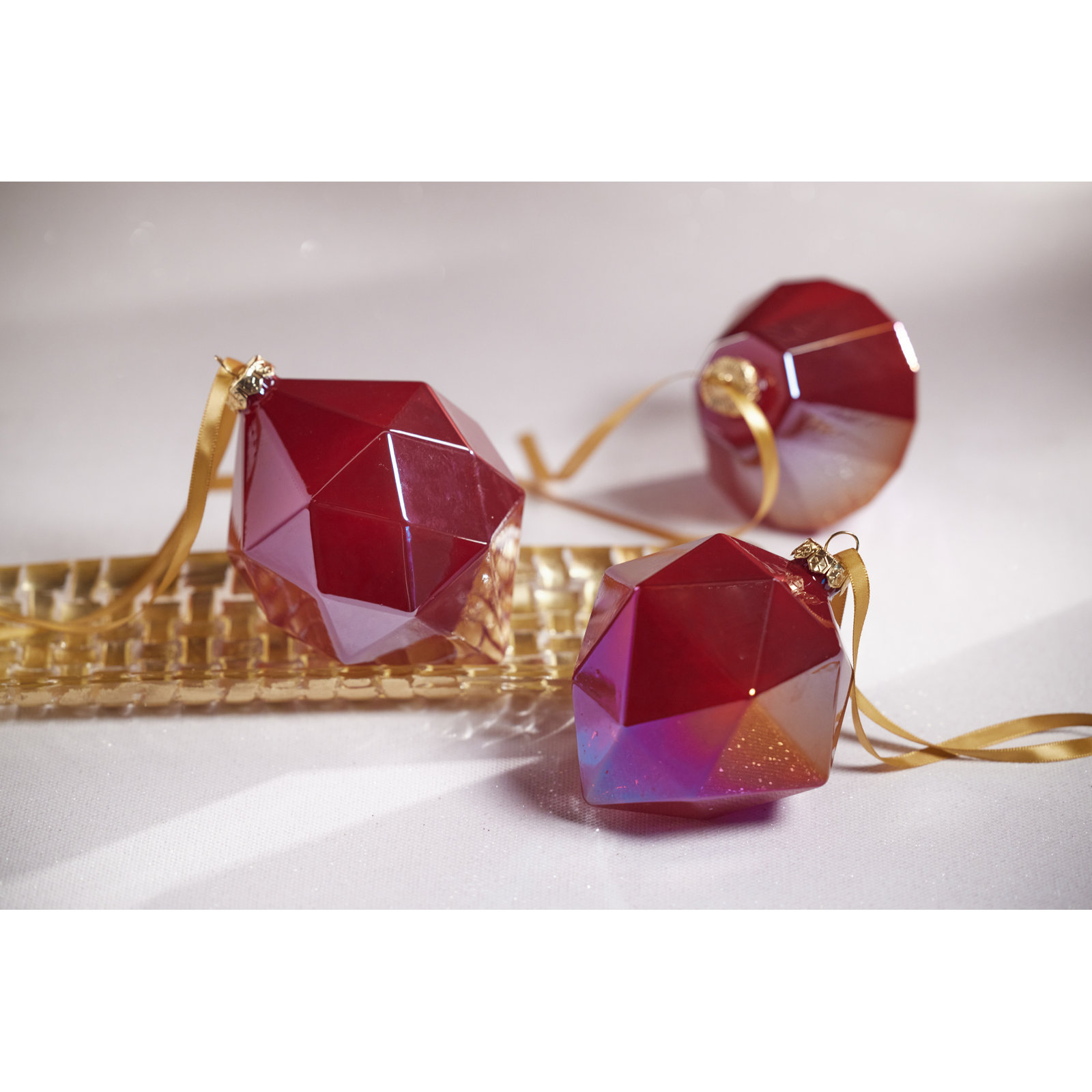 Hayet  Holiday Shaped Ornament, Red Luster