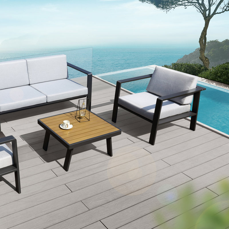 Nofi Outdoor Lounge Chair