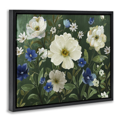 Floraison de fleurs dans la nature
