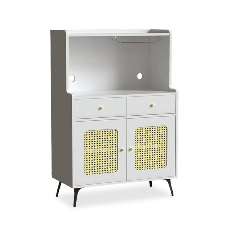 Buffet blanc massif et bois manufacturé, 46.85" H x 29.13" W x 15.35" D