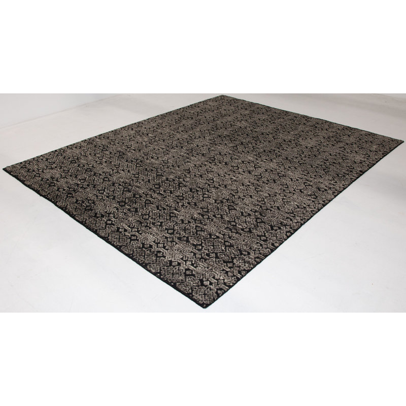 Handmade Cotton and Silk Geometric Area Rug
