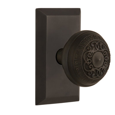 Studio Plate with Egg & Dart Door Knob