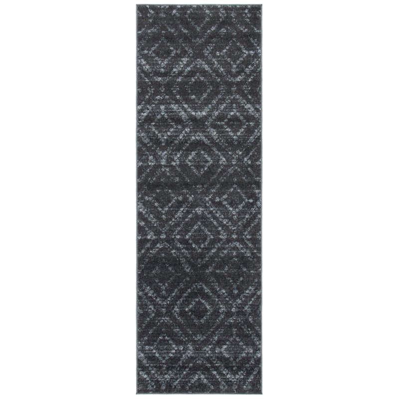 Sabio Geometric Dark Gray/Gray Area Rug, Runner 2'6" x 6'