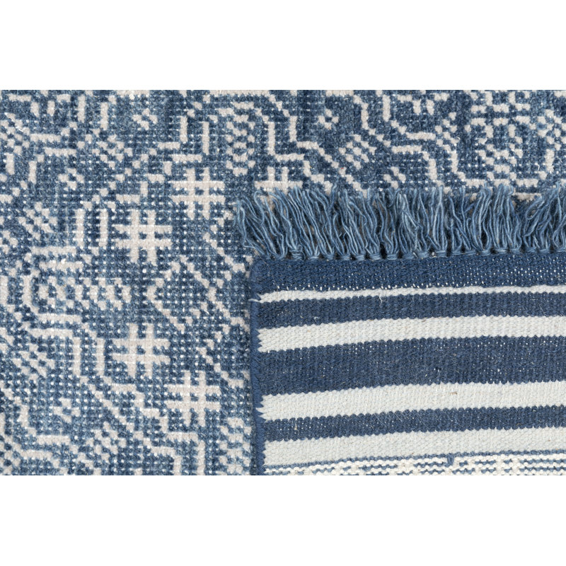 Bovina Geometric Area Rug in Navy/White, Rectangle 5' x 8'