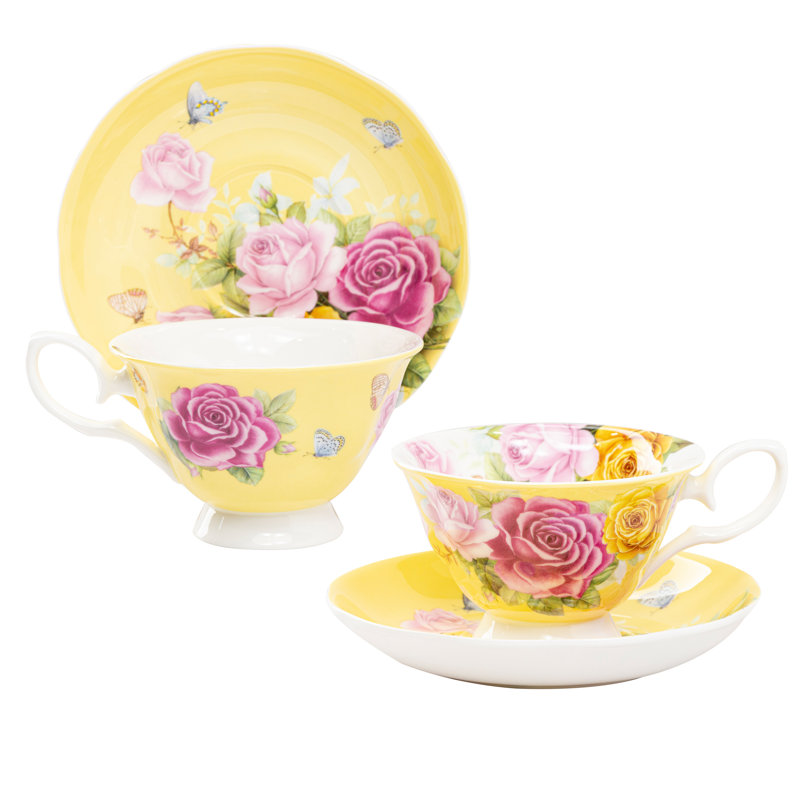 Tasse et soucoupe en porcelaine tendre, Jaune