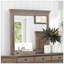 Commode patinée avec miroir