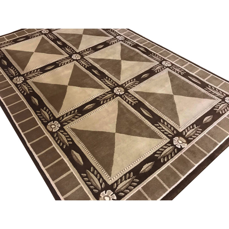 Himalayan Wool Geometric Area Rug in Beige