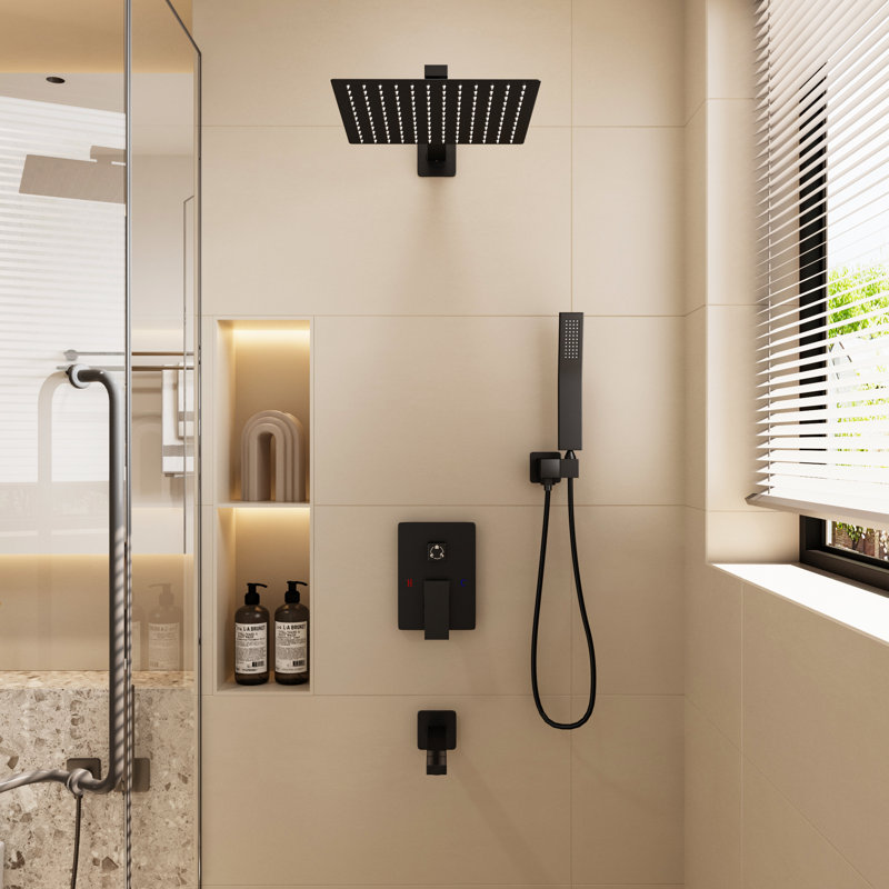 Système de douche dissimulé avec pomme de douche à jet de pluie carrée, douchette à main et valve de dérivation