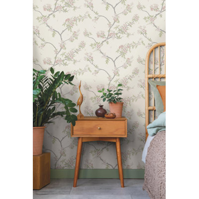 Papier peint texturé intissé, non encollé, motif cerises en fleurs rose crème, 57 pieds carrés.