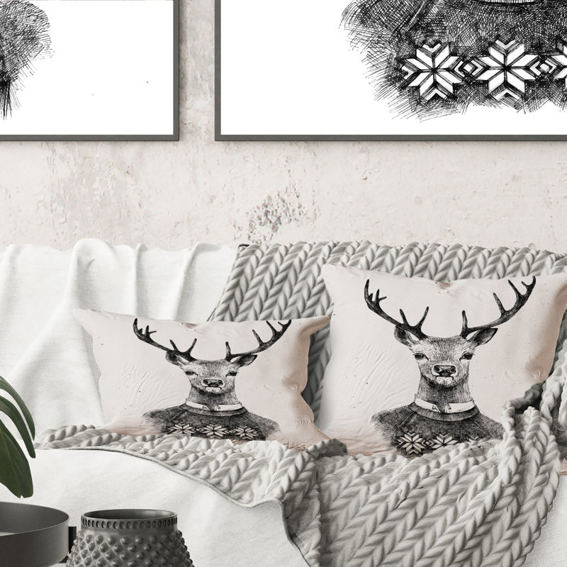 Coussin décoratif cerf dans un chandail tricoté - Cabin & Lodge