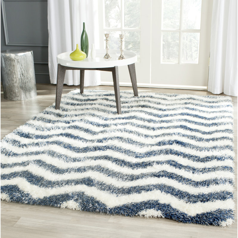 Veronica Chevron Indoor / Outdoor Area Rug, Rectangle 160 x 229 cm