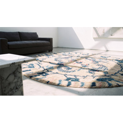 Tapis rond antique en laine noué à la main ivoire beige crème et blanc à motif médaillon antique des années 1890
