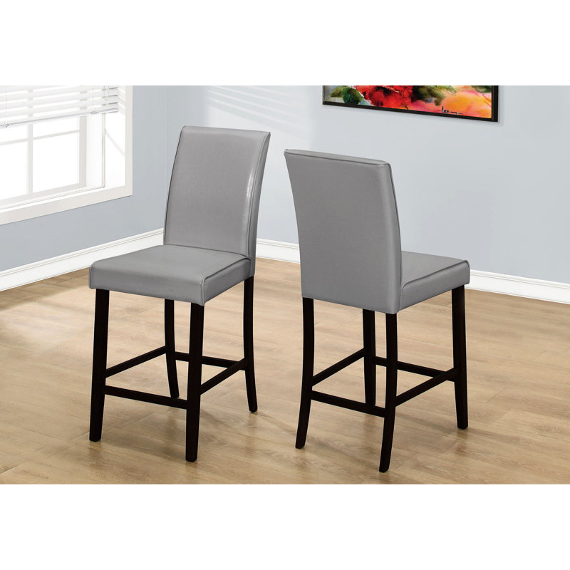Chaises de salle à manger à hauteur de comptoir de 2, revêtement gris avec pieds en bois brun, siège et dossier confortables pour la cuisine, 2 chaises d'apparence transitionnelle, revêtement en tissu, cuisine de chambre confortable, moderne