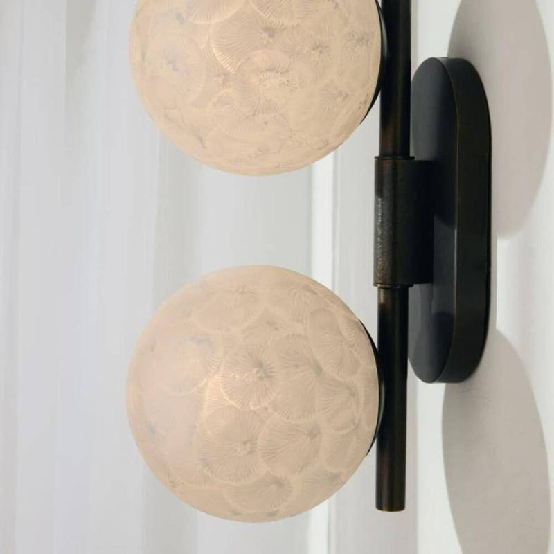 Julie 2 - Light Swing Arm