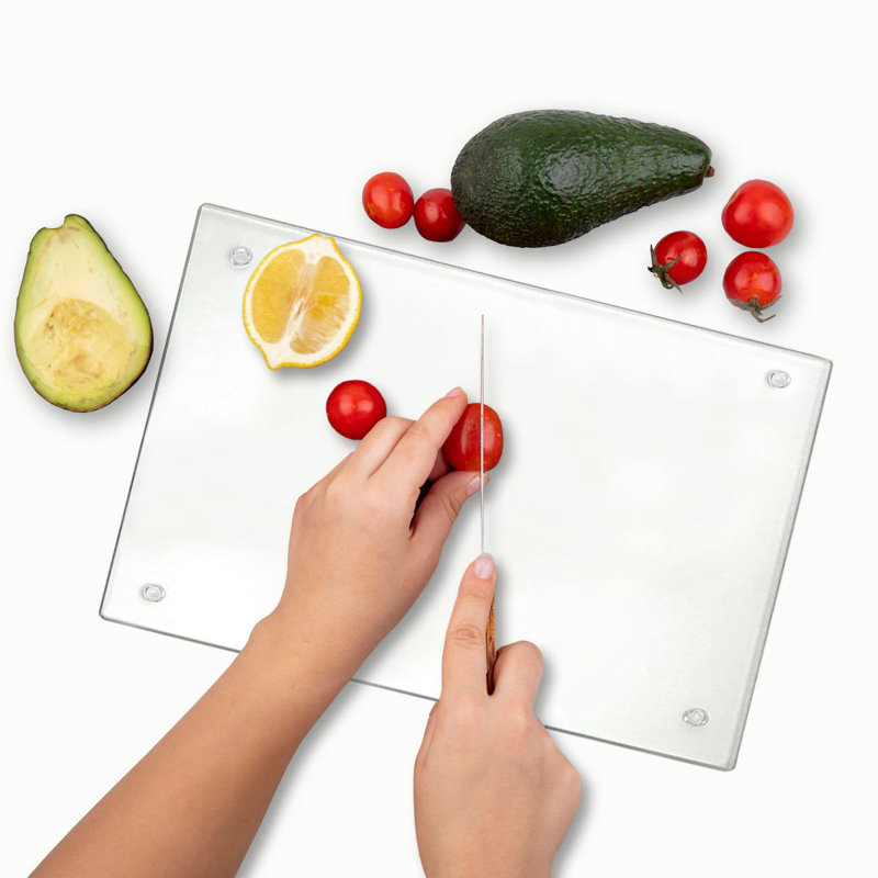 Planche à découper en verre trempé Flourish, 7,9 po x 11,8 po | 100% antibactérien, surface facile à nettoyer, pieds en silicone antidérapants | Parfait pour la préparation et le service des aliments, durable et élégant pour la cuisine, ne va pas au lave-vaisselle