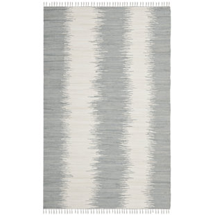 Lady Lake Hand-Woven Grey/White Area Rug