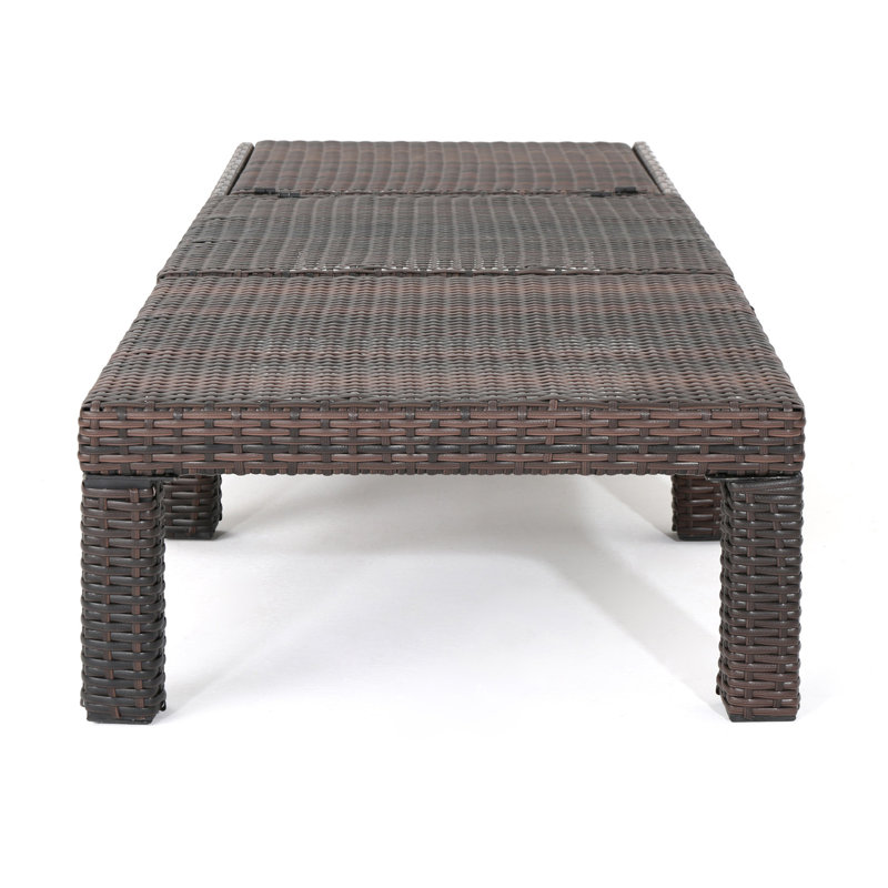 Single Chaise With Adjustable Backrest