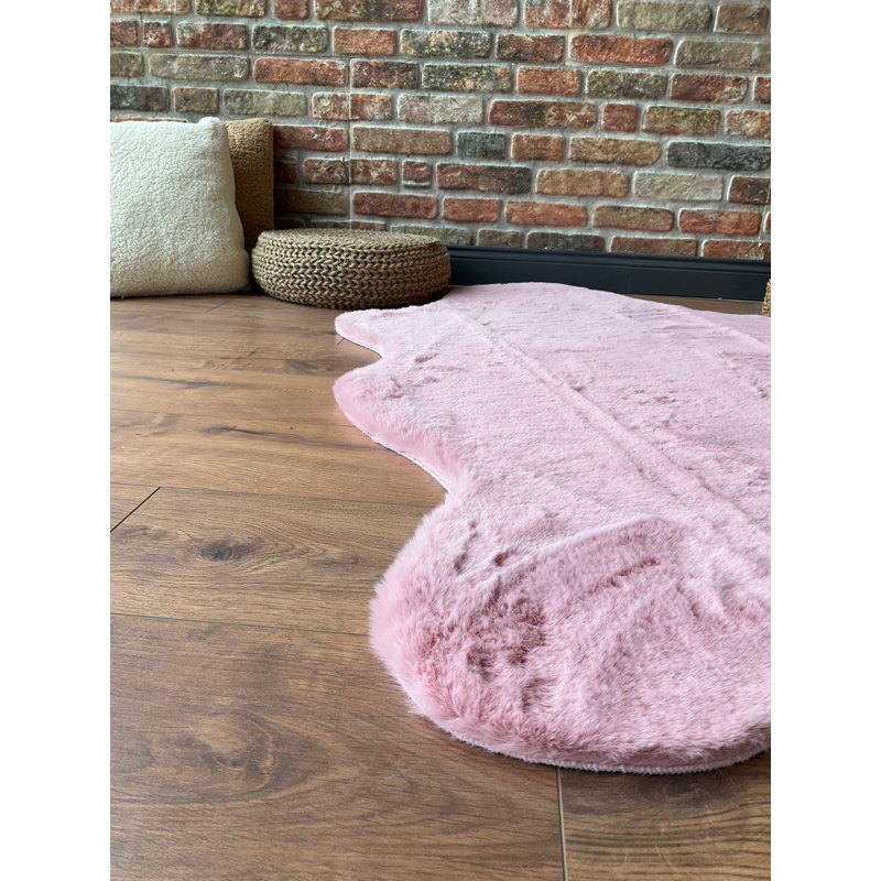 Tapis rose doux, 2,5 x 3,3 pieds | 100% polyester, épaisseur de 0,1 pouce, 35,3 oz / verge carrée | Antibactérien, lavable à la machine à 86 ° F | Parfait pour le salon, la chambre à coucher et les aires de jeux pour enfants | Design élégant et fonctionnel