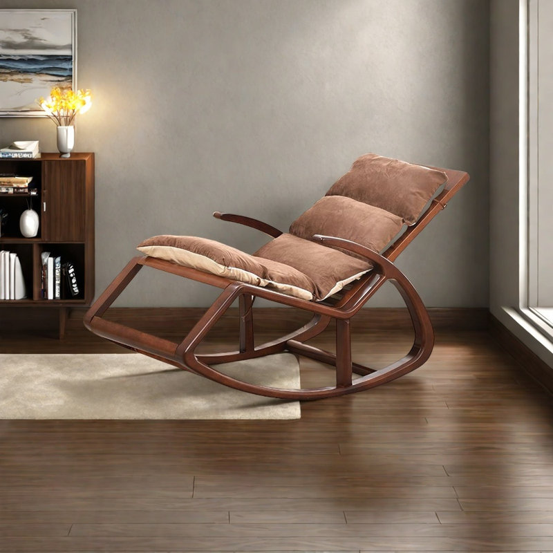 Chaise confortable entièrement en bois massif
