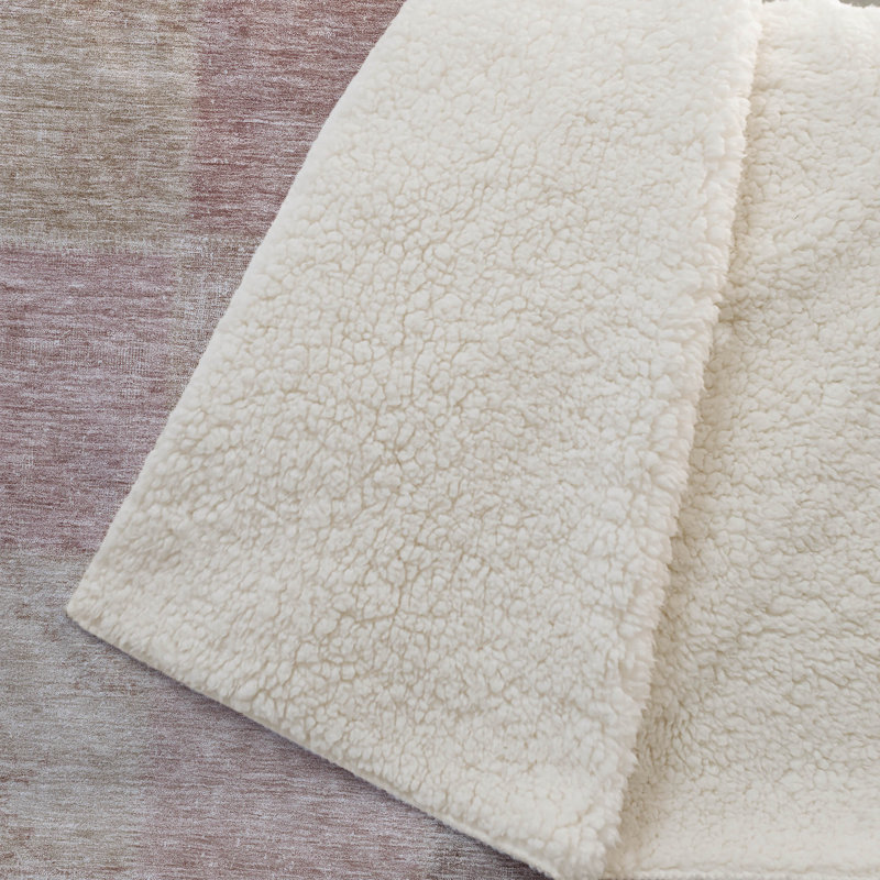 Jeté Art déco en sherpa Addison, Patchwork rosé