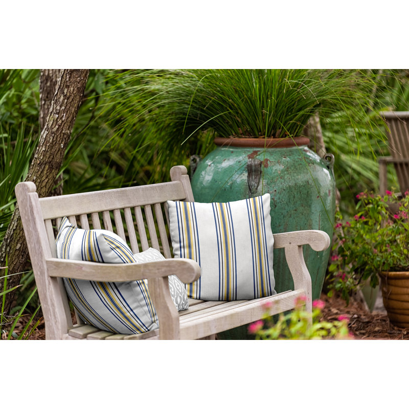 Coussin intérieur / extérieur Leafy Branch, H 20 po x l 20 po, Bleu / jaune rayé