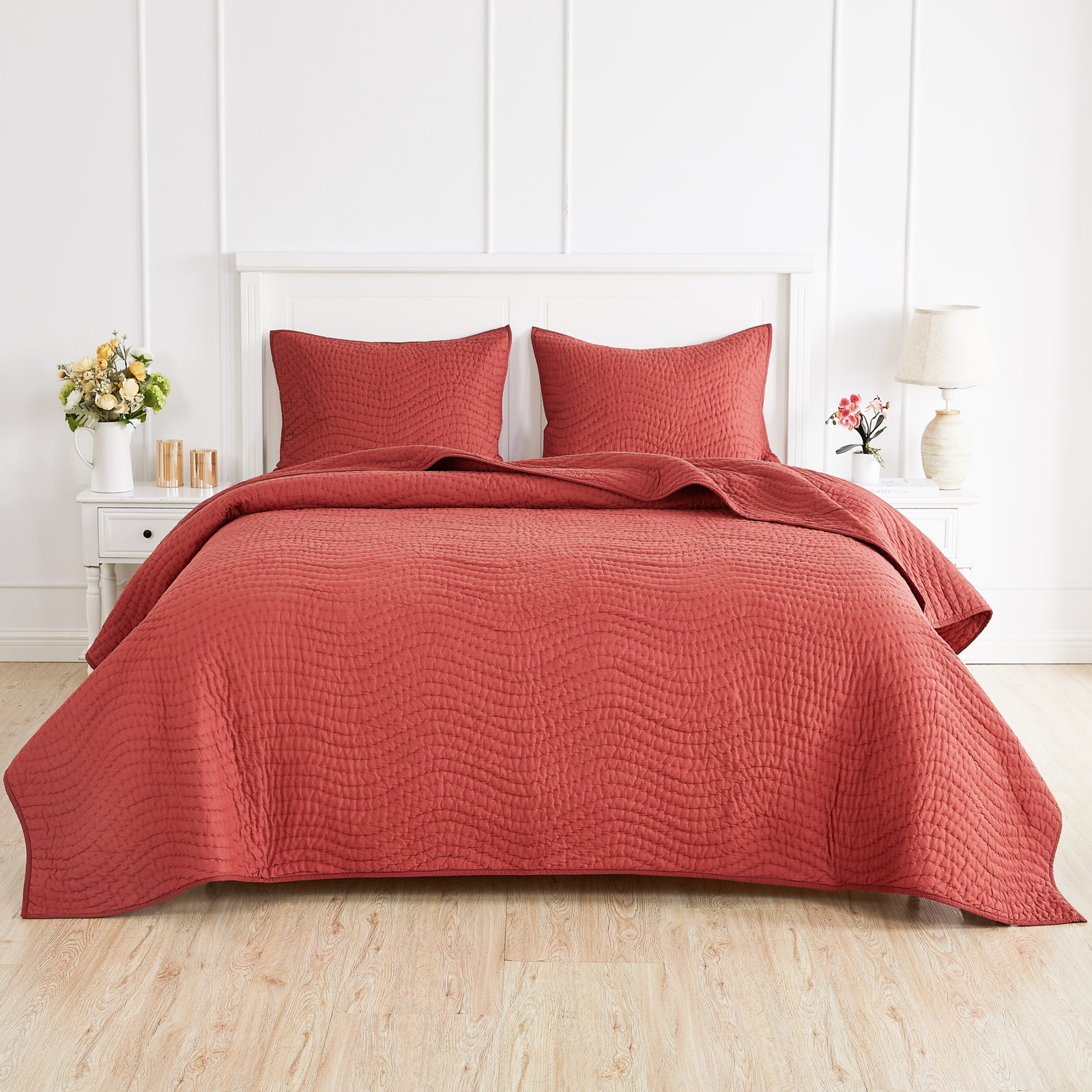 Voile Cotton Quilt Set, King Quilt + 2 King Shams, Red
