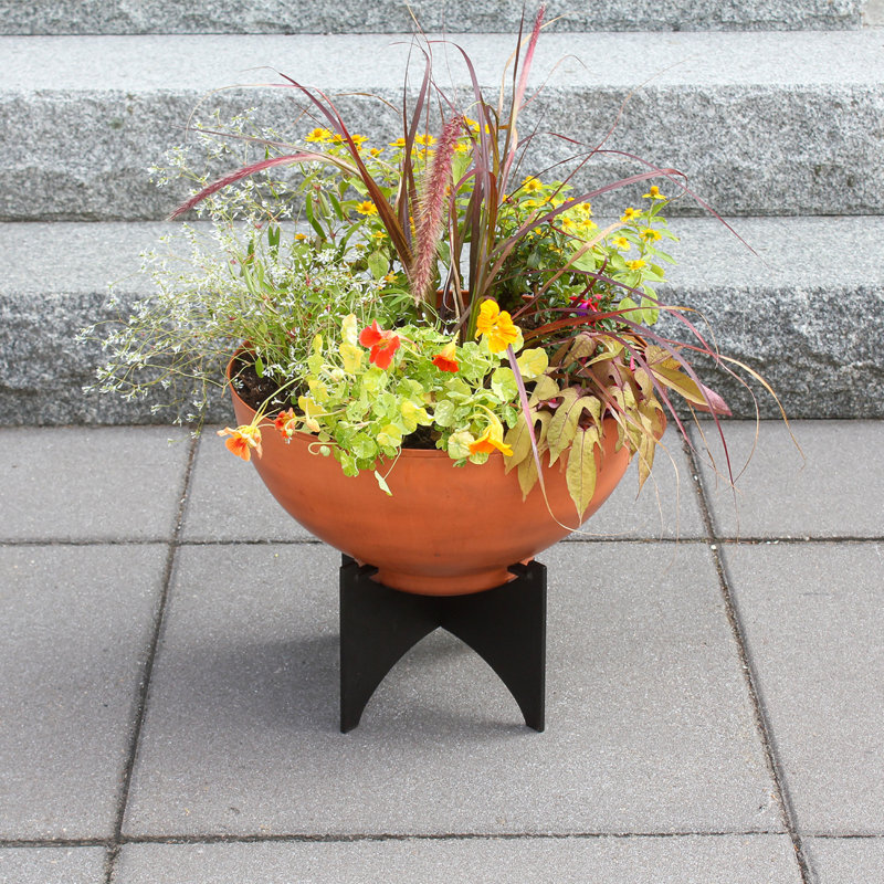 Norma I Metal Pot Planter, Burnt Sienna, 13.75" H x 16" W x 16" D