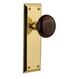 New York Plate with Brown Porcelain Door Knob
