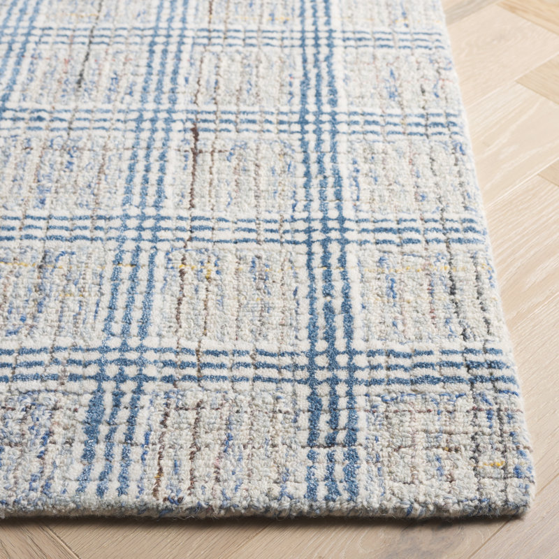Ivory and Blue Hand-Tufted Wool Area Rug, 5' x 8'