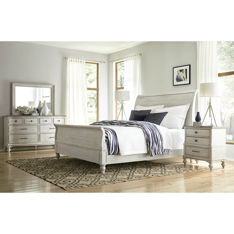 Oakman Sleigh Bed, Queen