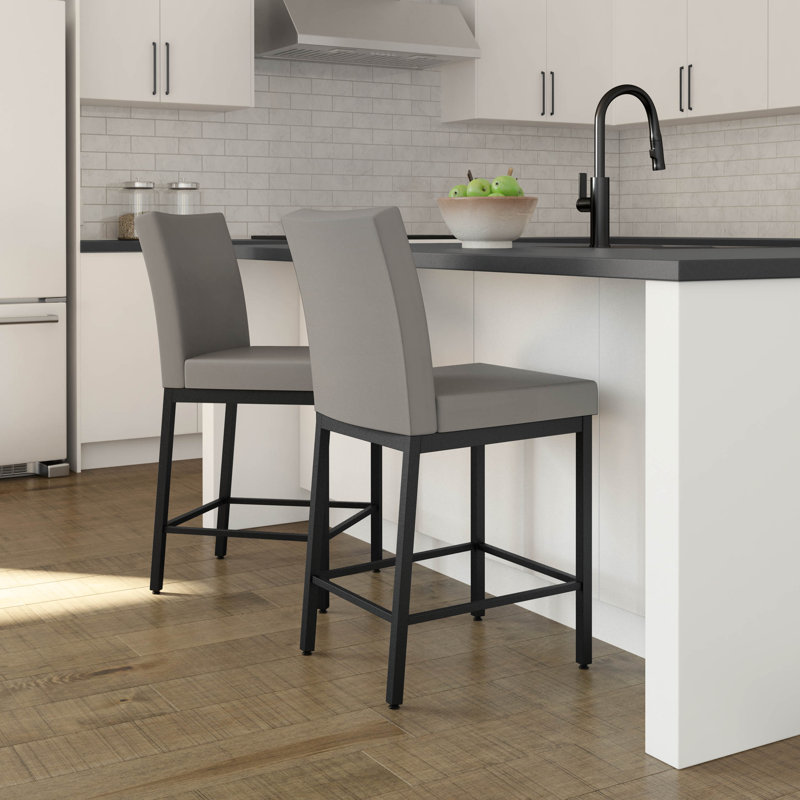 Tabouret de bar et de comptoir Driggers, Tabouret de bar (siège d'une hauteur de 30 po), Gris taupe, Noir