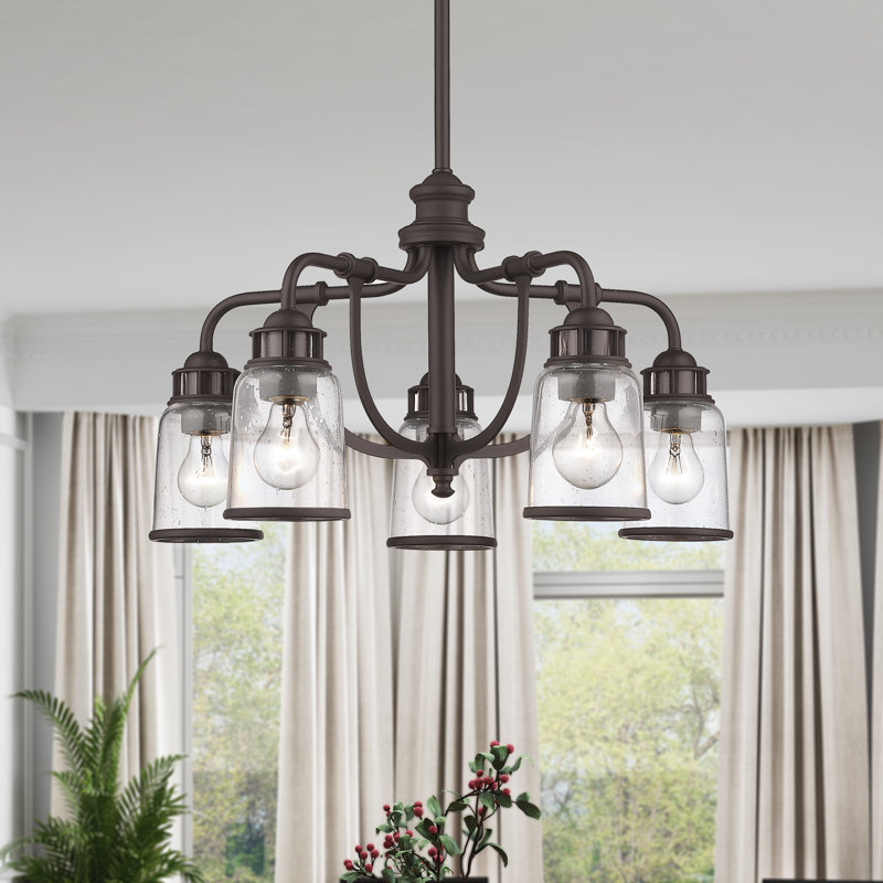 Lustre classique spectaculaire à 5 lumières Derrick, Bronze
