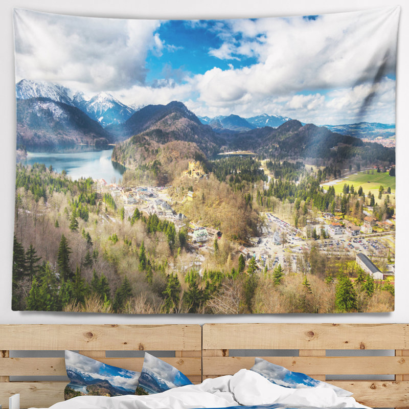 Tapisserie en polyester et lacs avec accessoires suspendus inclus, H 78 po x l 92 po