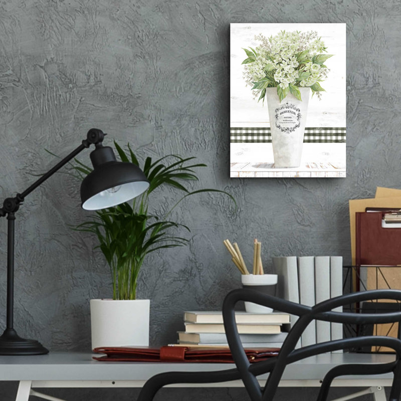 «White Hydrangea» par - Impression sans cadre, H 16 po x l 12 po x P 0,13 po