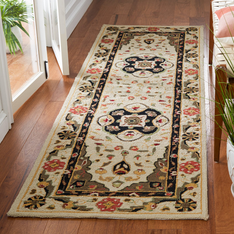 Tapis beige crocheté à la main Bryonhall, Tapis de couloir 2 pi 6 po x 8 pi