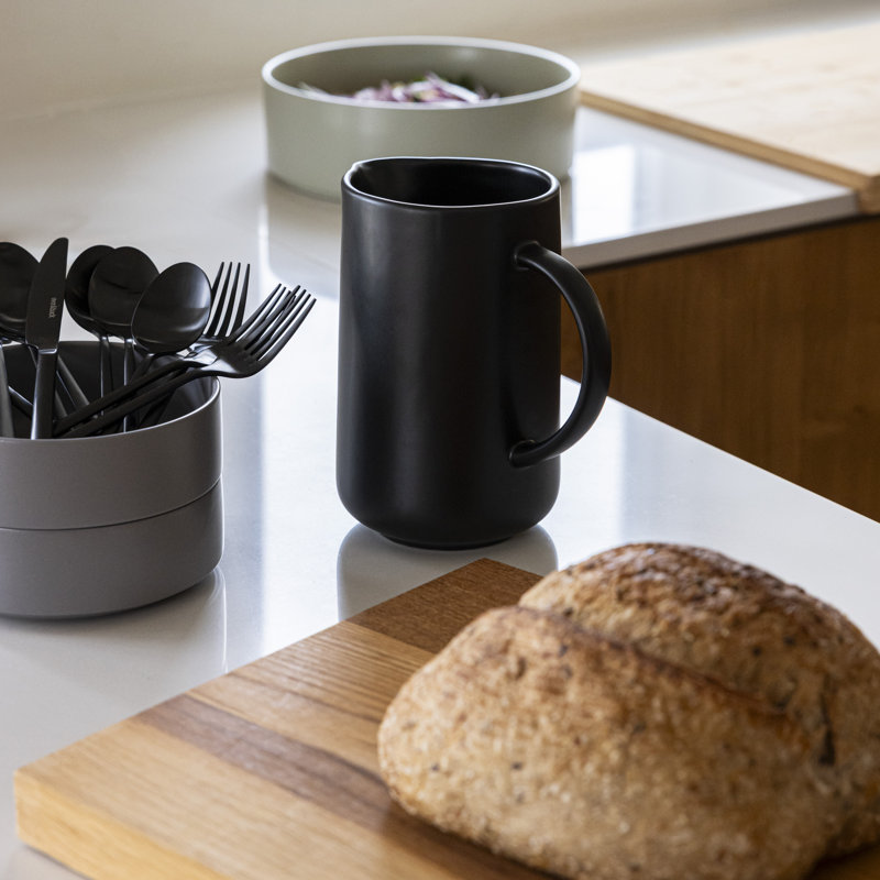 over&back Curved 18/8 Flatware Set - Service for 4, Matte Black