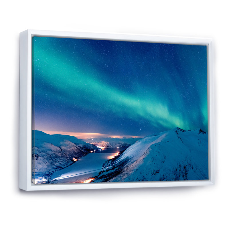 Aurores boréales en Alaska I, H 16 po x l 32 po x P 1 po, Cadre flottant blanc