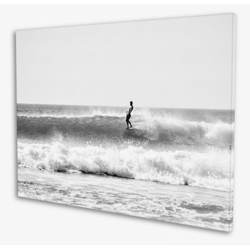 «Hang cinq» par Kristen M. Brown, H 18 po x l 24 po x P 1,25 po, Toile tendue